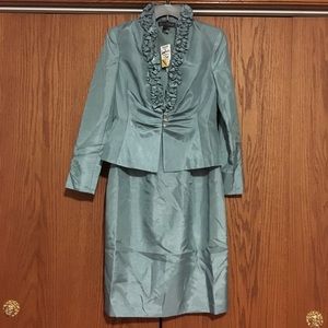 Jessica Howard suit and jumper set sz 6